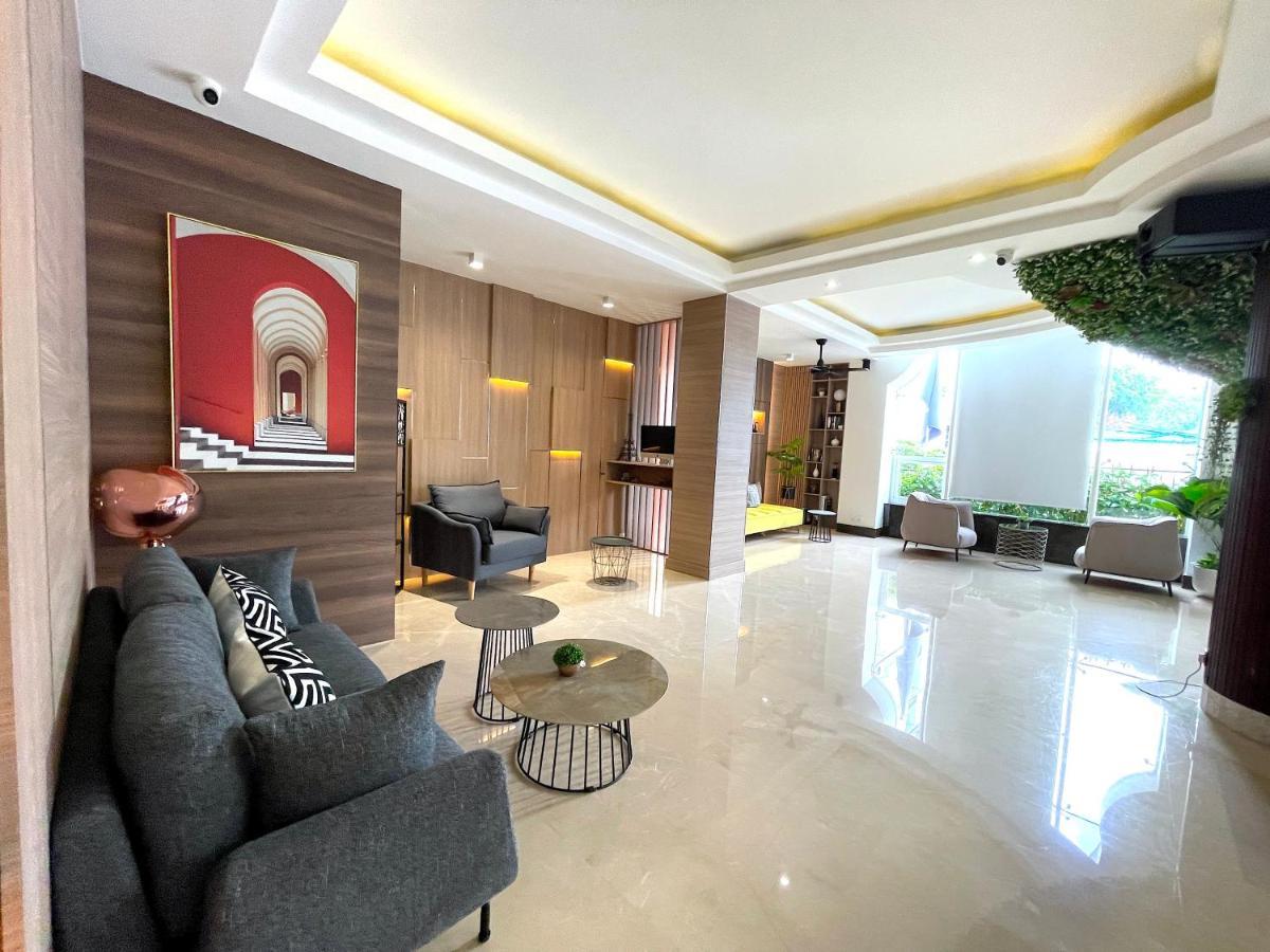 Harmony Phnom Penh Hotel Екстер'єр фото
