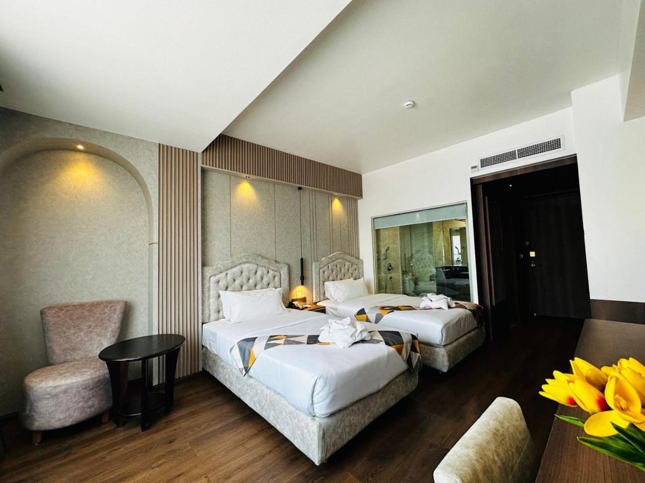 Harmony Phnom Penh Hotel Екстер'єр фото